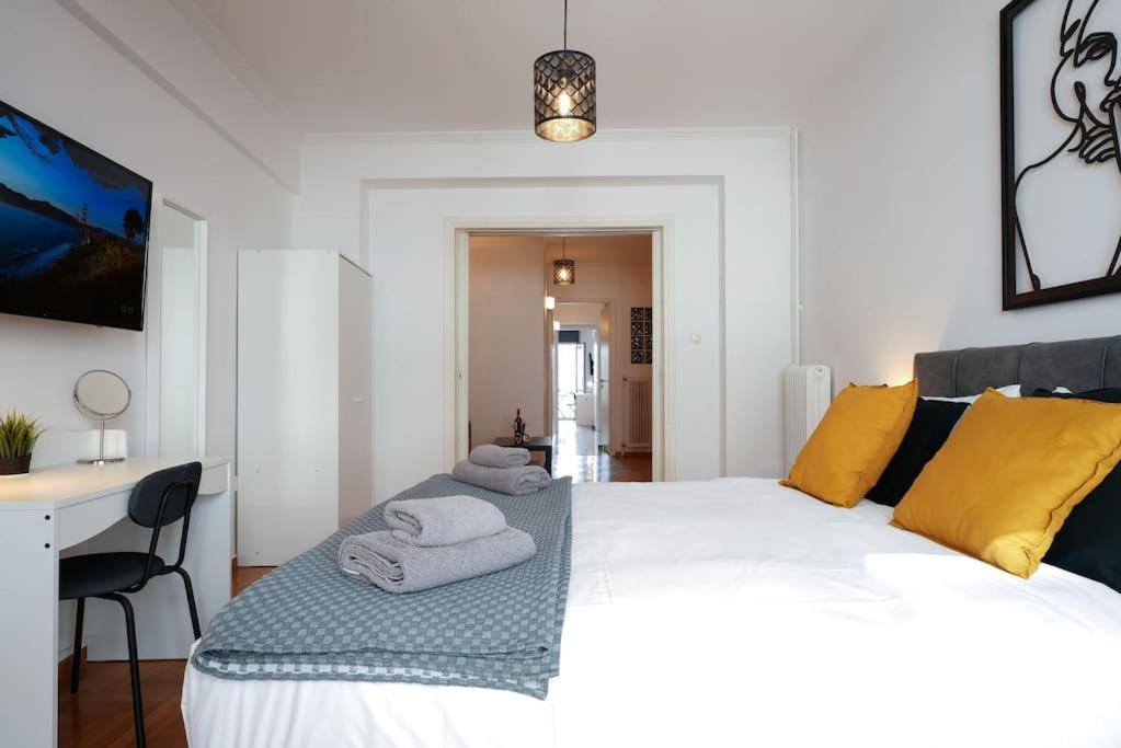 Syntagma Square, 70Sqm Pentelis Sunny Apartment Athens Exterior photo
