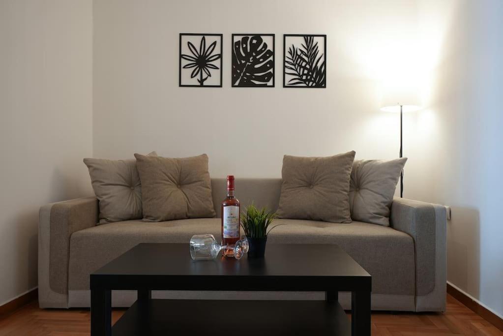Syntagma Square, 70Sqm Pentelis Sunny Apartment Athens Exterior photo