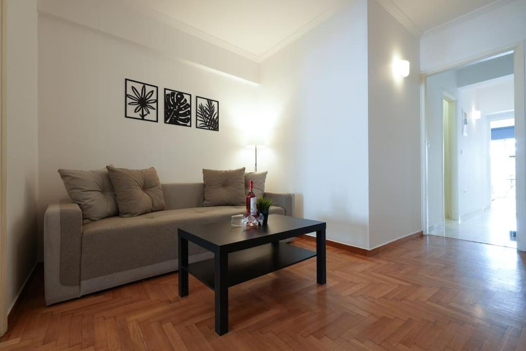 Syntagma Square, 70Sqm Pentelis Sunny Apartment Athens Exterior photo