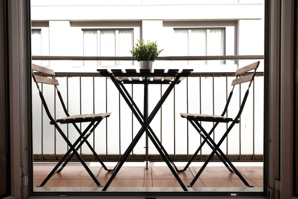 Syntagma Square, 70Sqm Pentelis Sunny Apartment Athens Exterior photo