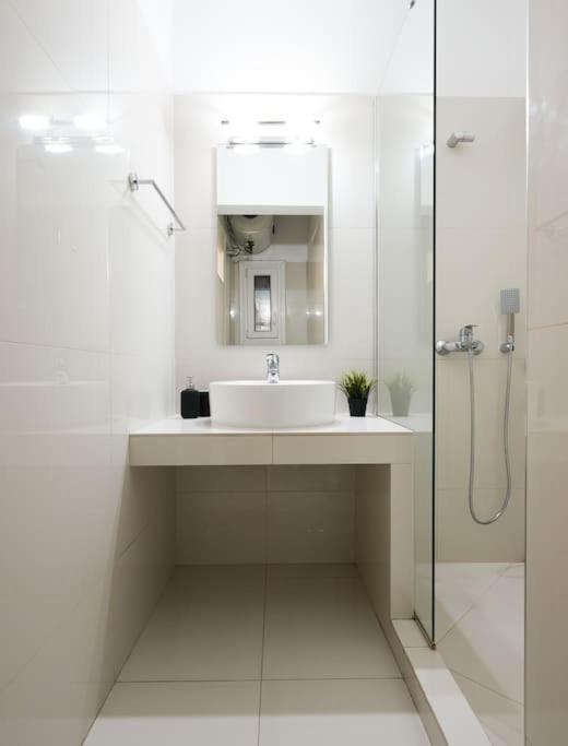 Syntagma Square, 70Sqm Pentelis Sunny Apartment Athens Exterior photo